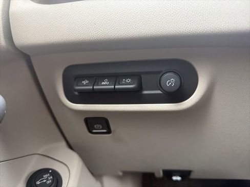 Used 2024 GMC Terrain Denali w/ Denali Premium Package image 38