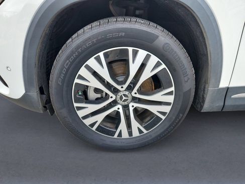 Used 2025 Mercedes-Benz GLA 250 4MATIC image 8