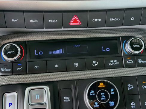 Used 2025 Hyundai Palisade SEL AWD/4WD image 23