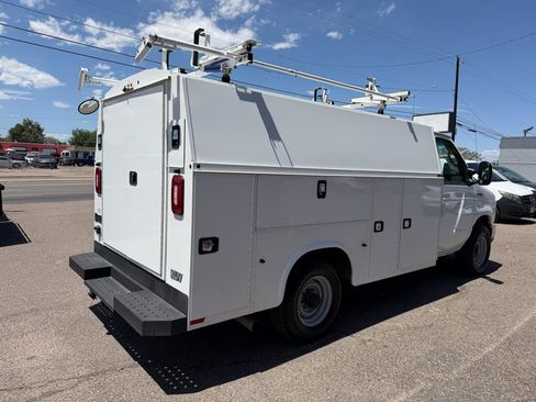 Used 2021 Ford E-350 and Econoline 350 Super Duty w/ Power Windows & Locks Group RWD image 9