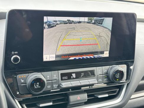 Used 2025 Toyota Grand Highlander FWD image 21