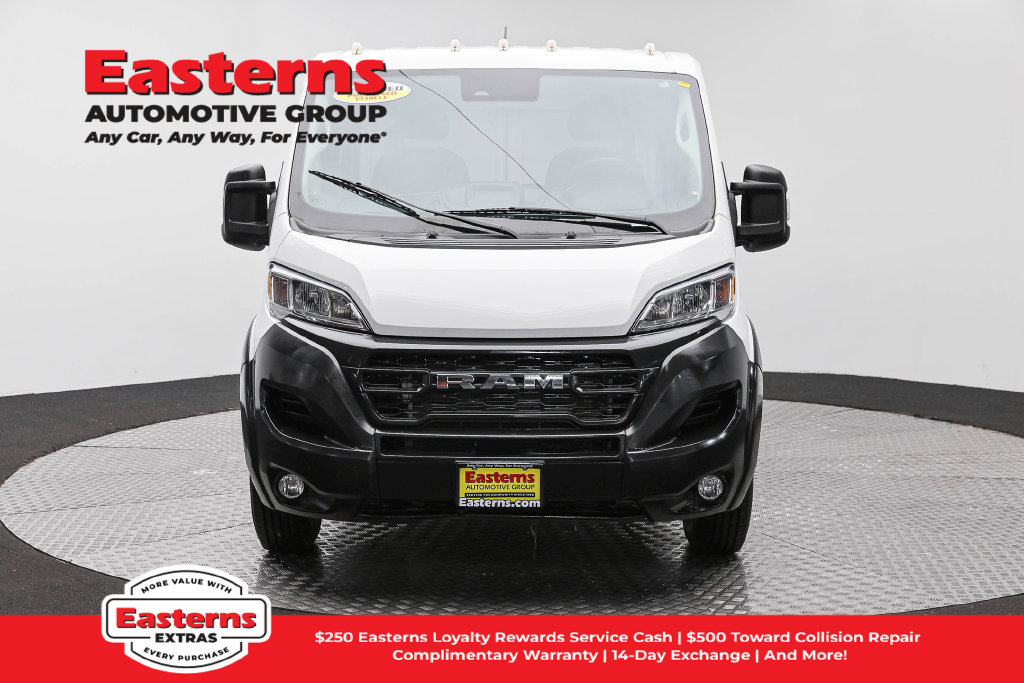 Used 2025 RAM ProMaster 2500 w/ Convenience Group FWD image 3