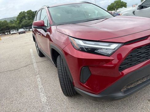 Used 2025 Toyota RAV4 XLE image 3