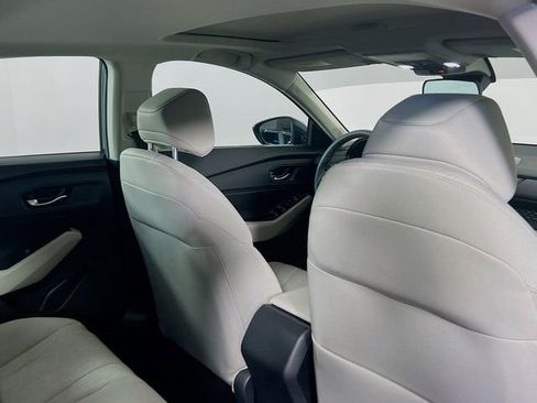 Certified 2023 Honda Accord EX image 8