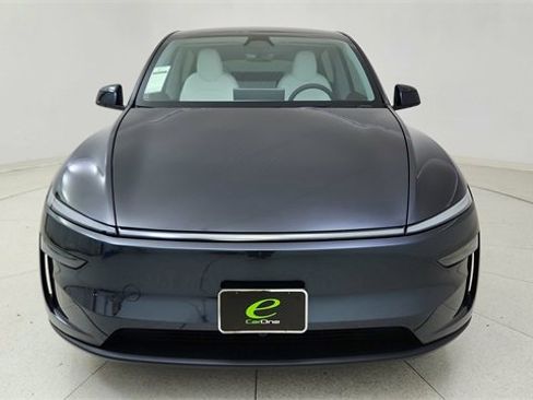 Used 2026 Tesla Model Y Long Range image 2