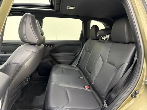 Used 2025 Subaru Forester Limited image 26