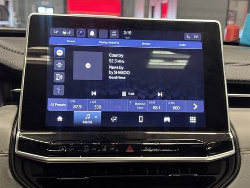 Used 2023 Jeep Compass Limited w/ Sun and Sound Group AWD/4WD image 26