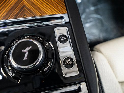 Used 2019 Rolls-Royce Cullinan image 54