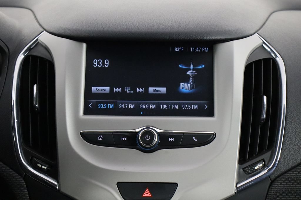 Used 2017 Chevrolet Cruze LS FWD image 23