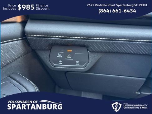 Used 2024 Volkswagen Atlas SE image 11