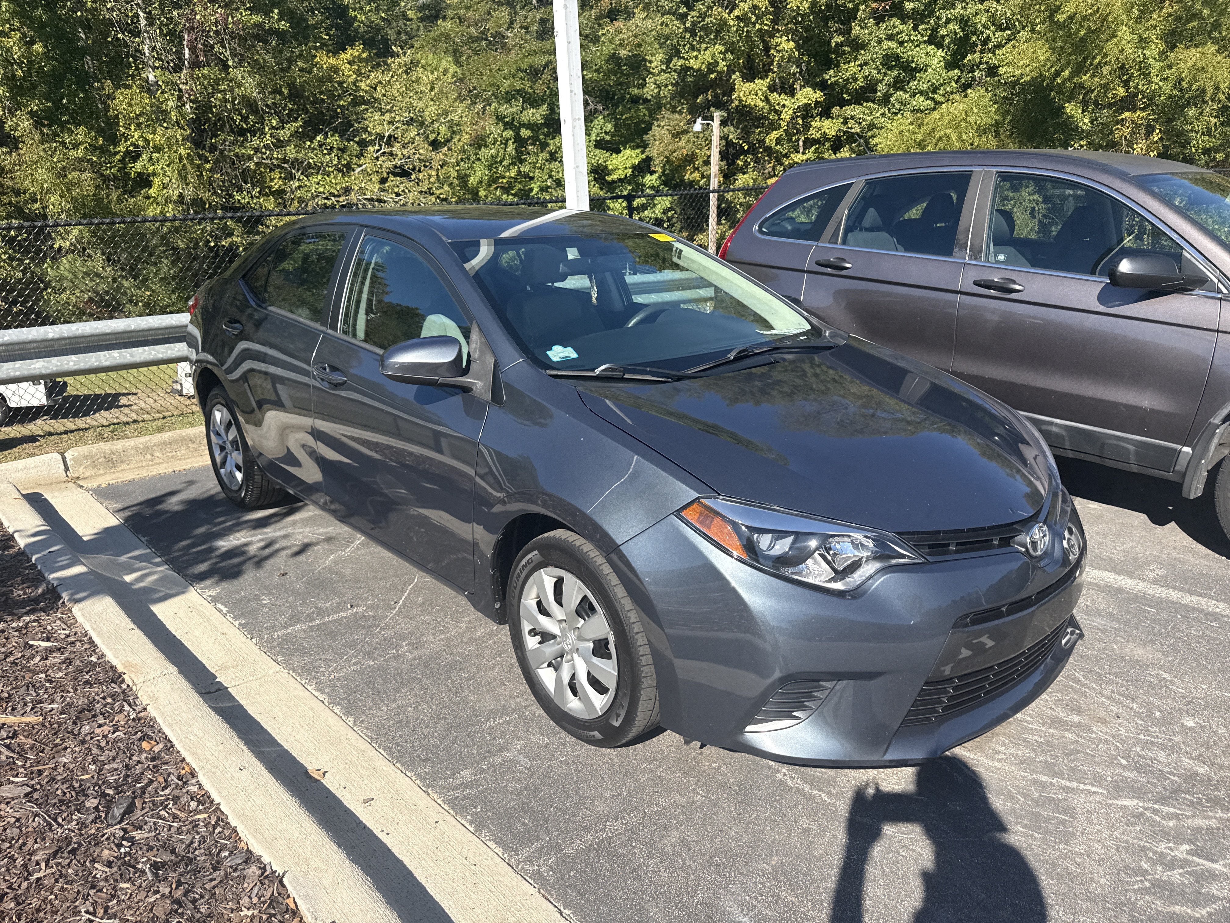 Used 2016 Toyota Corolla LE FWD image 5
