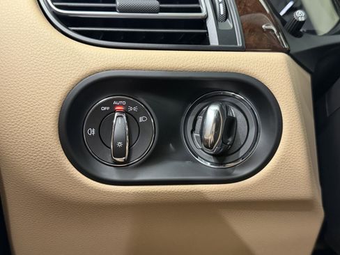 New 2026 Porsche Macan image 49