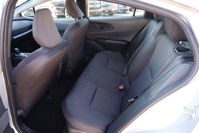 Used 2025 Toyota Prius LE AWD/4WD image 9