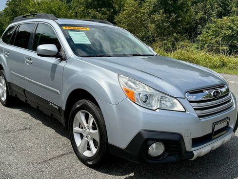 Used 2014 Subaru Outback 3.6R Limited AWD/4WD image 1