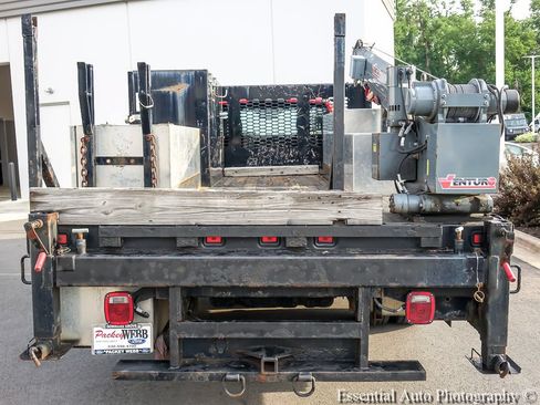 Used 2019 Ford F550 2WD Regular Cab Super Duty image 6
