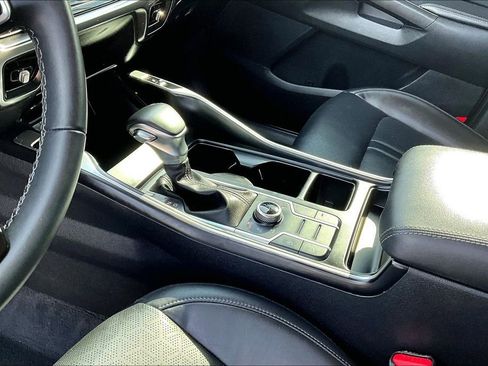 Used 2021 Kia Sorento S image 21