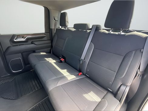 Used 2024 GMC Sierra 2500 SLE w/ SLE Value Package; AWD/4WD image 18