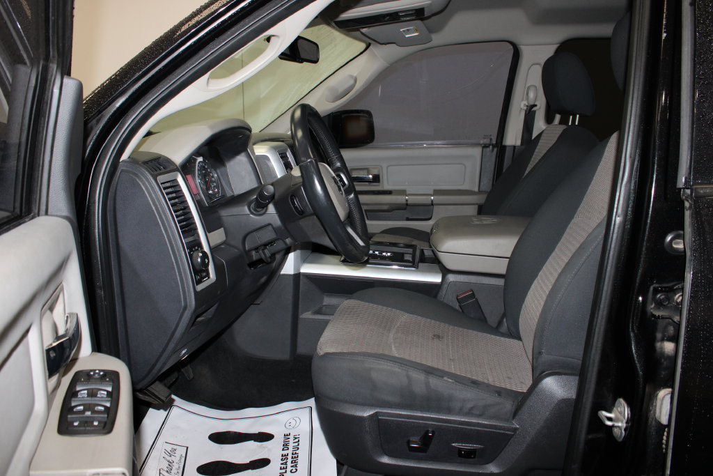 Used 2011 RAM 1500 Big Horn AWD/4WD image 2