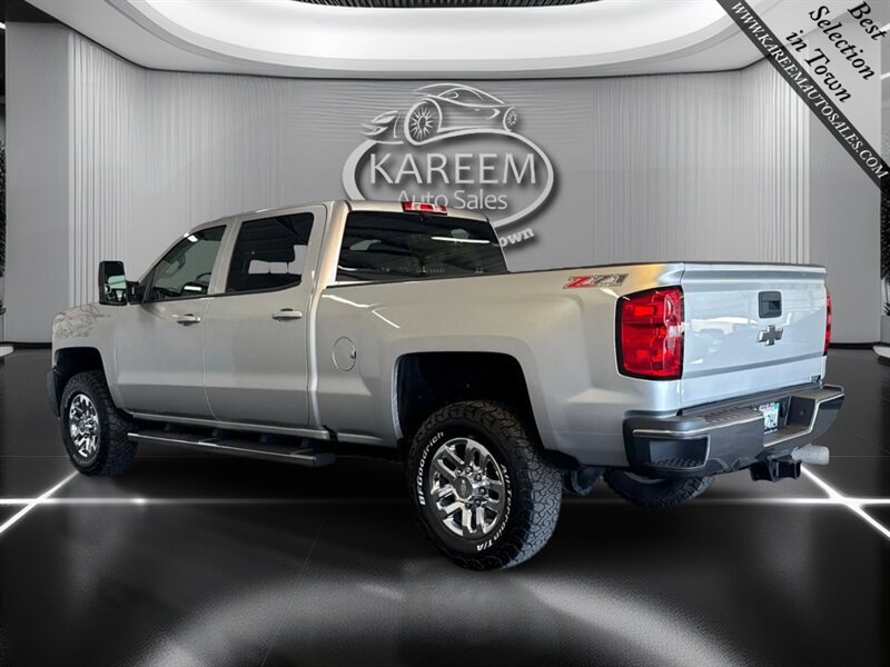 Used 2018 Chevrolet Silverado 3500 LT w/ LT Convenience Package AWD/4WD image 7
