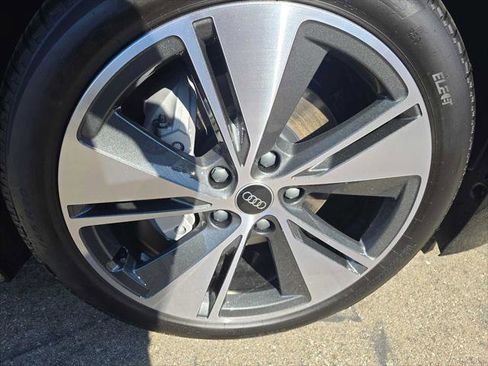 New 2025 Audi A6 e-tron Premium Plus image 10