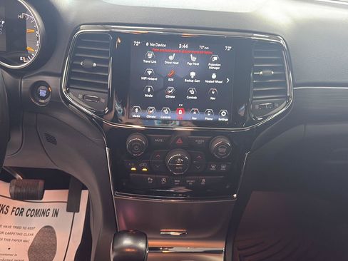 Used 2020 Jeep Grand Cherokee Altitude AWD/4WD image 12