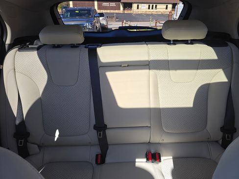 Used 2022 Buick Encore GX Essence w/ Advanced Technology Package image 24