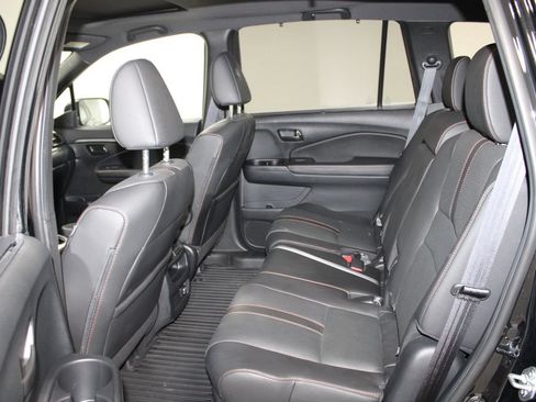 Used 2022 Honda Passport TrailSport image 24