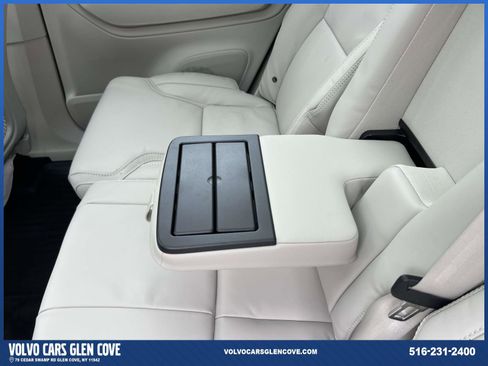 Used 2026 Volvo XC90 B6 Ultra w/ Protection Package image 10