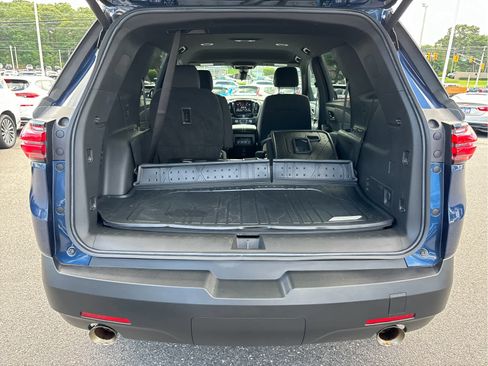 Certified 2023 Chevrolet Traverse LT FWD image 28