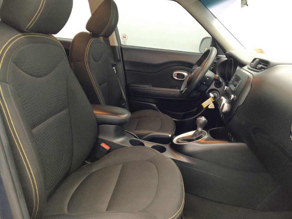 Used 2015 Kia Soul + FWD image 21