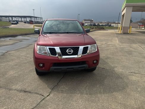 Used 2019 Nissan Frontier SV w/ Value Truck Package image 4