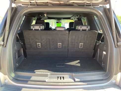 Used 2023 Ford Expedition Limited AWD/4WD image 8