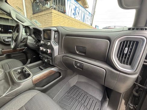 Used 2022 GMC Sierra 1500 Elevation w/ Preferred Package image 18