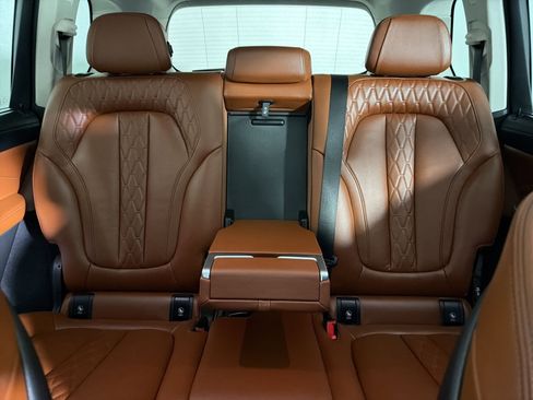 Used 2019 BMW X7 xDrive50i w/ Dynamic Handling Package AWD/4WD image 29