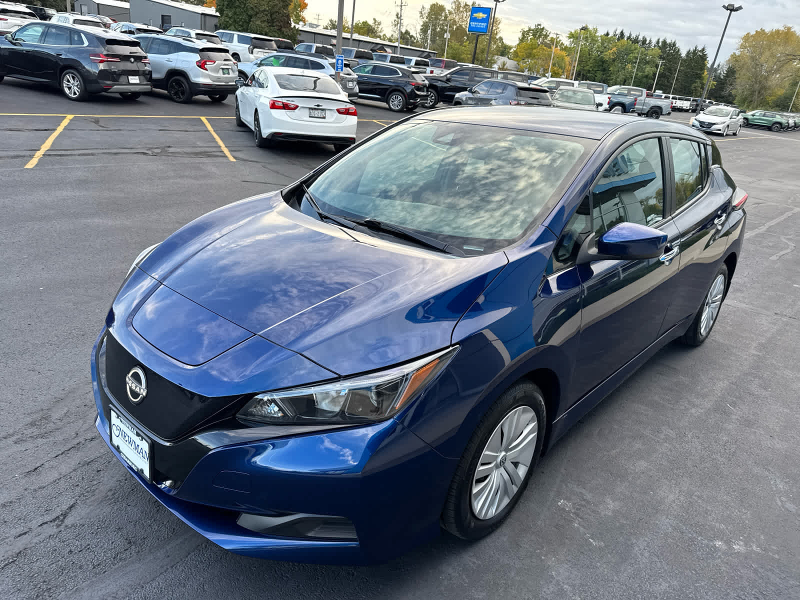 Used 2025 Nissan Leaf S FWD image 11