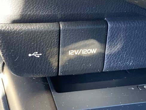 Used 2023 Toyota Camry XSE image 11