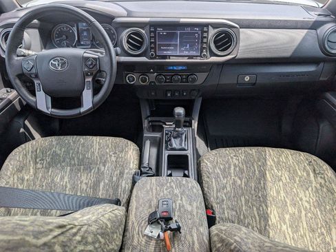 Used 2023 Toyota Tacoma TRD Off-Road AWD/4WD image 34