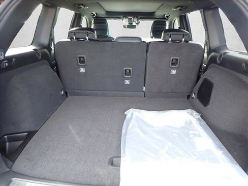 New 2025 Jeep Grand Cherokee Overland w/ Luxury Tech Group IV image 8