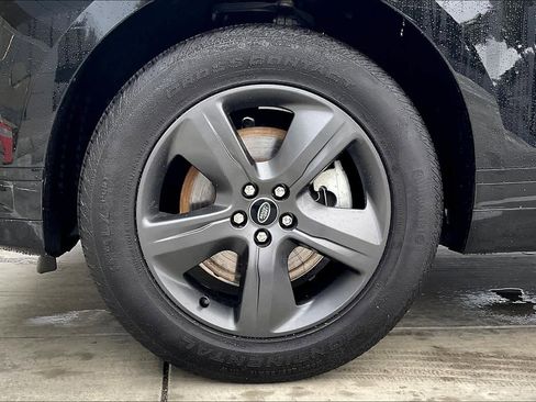 Used 2023 Land Rover Range Rover Velar R-Dynamic S image 13