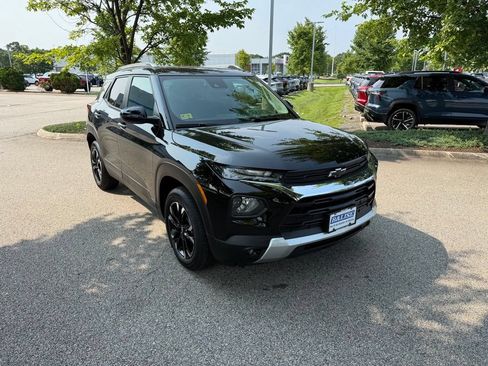 Used 2023 Chevrolet TrailBlazer LT w/ Convenience Package AWD/4WD image 7
