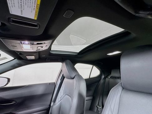 Used 2025 Lexus UX 300h AWD w/ Accessory Package (Z1) image 22