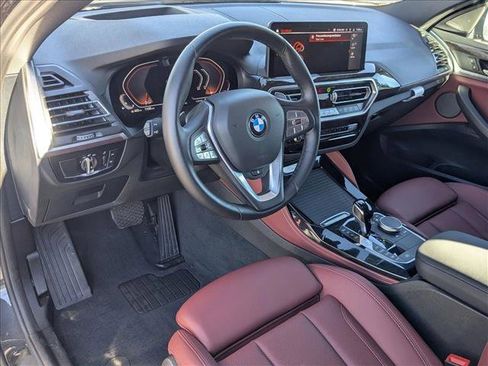 Used 2025 BMW X4 xDrive30i w/ Premium Package image 10