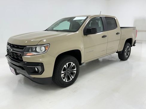 Used 2022 Chevrolet Colorado Z71 AWD/4WD image 5