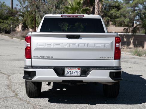 Used 2022 Chevrolet Silverado 1500 Custom image 5