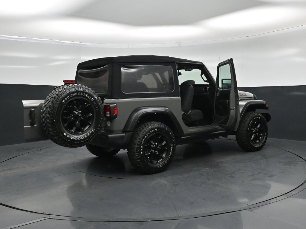 Used 2022 Jeep Wrangler Sport AWD/4WD image 5