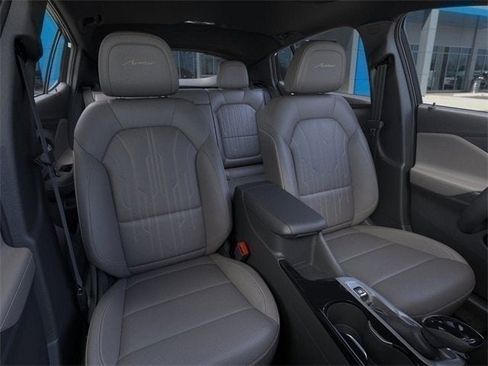 New 2026 Buick Envista Avenir image 40