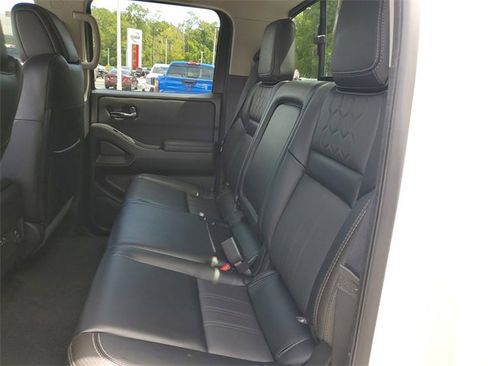 Certified 2024 Nissan Frontier SL w/ Technology Package image 8