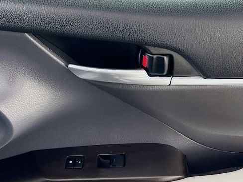 Used 2023 Toyota Camry LE image 31