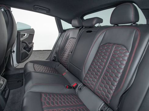 Used 2019 Audi RS 5 Sportback w/ Black Optic Carbon Package AWD/4WD image 5