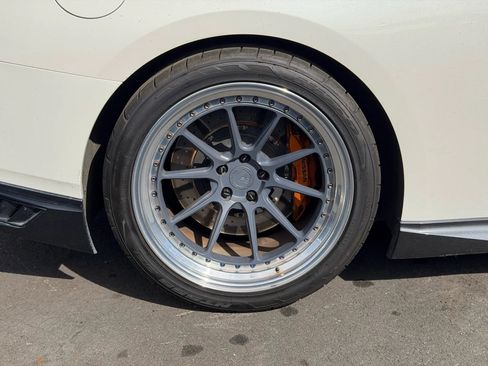 Used 2020 Nissan GT-R Premium w/ Premium Interior Package image 39